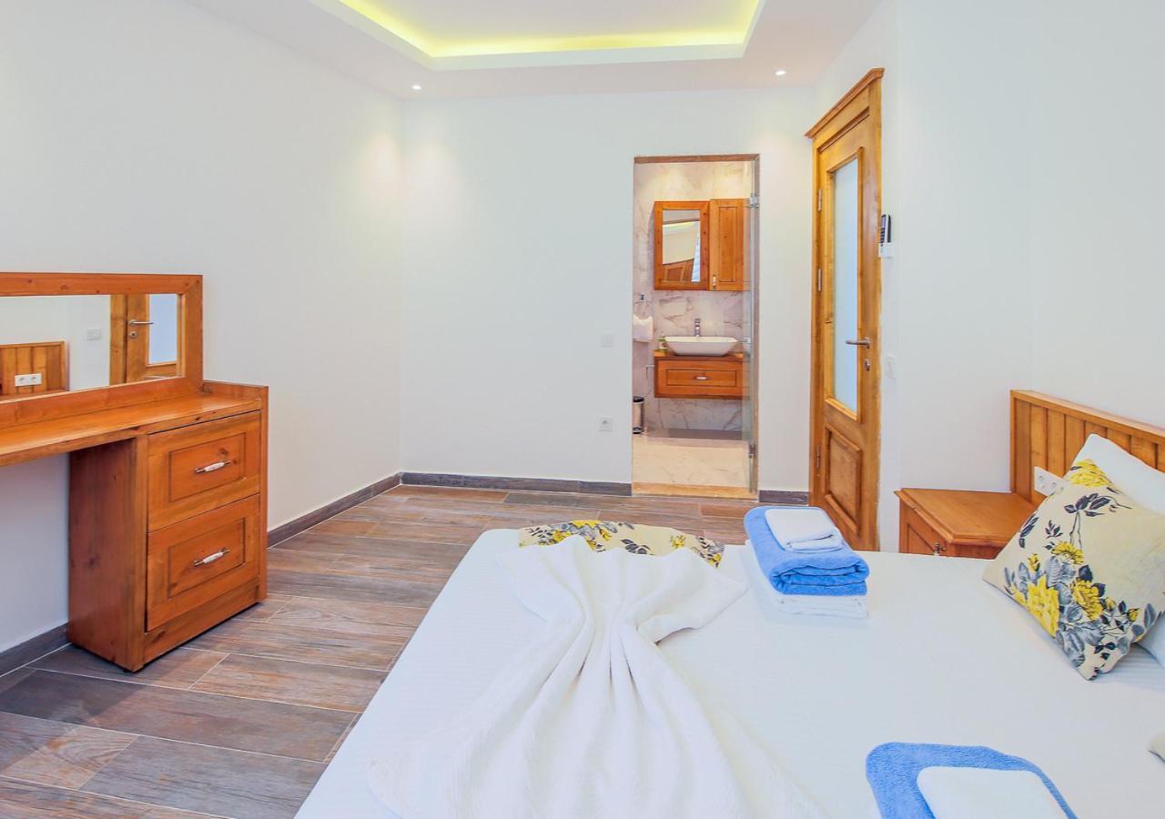 Villa 5 Sleeps 6 Isolated Pool See And Montain View-Villa Kartal Yuvasi Uzumlu  المظهر الخارجي الصورة