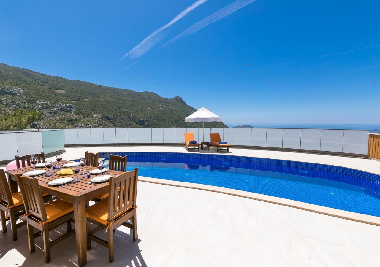 Villa 5 Sleeps 6 Isolated Pool See And Montain View-Villa Kartal Yuvasi Uzumlu  المظهر الخارجي الصورة
